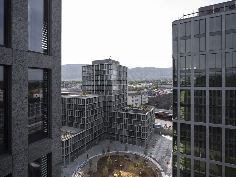 Pont Rouge – Esplanade 3 – Hiris sàrl Sacha di Poi